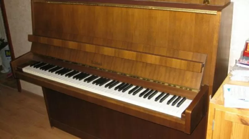 Пианино WEINBACH Classic 115C,  Отличное внешнее и тех. состояние. 3 пе